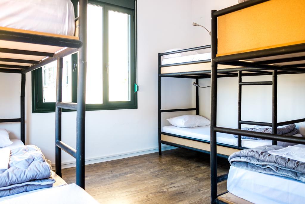 טיראנה Destil Hostel מראה חיצוני תמונה